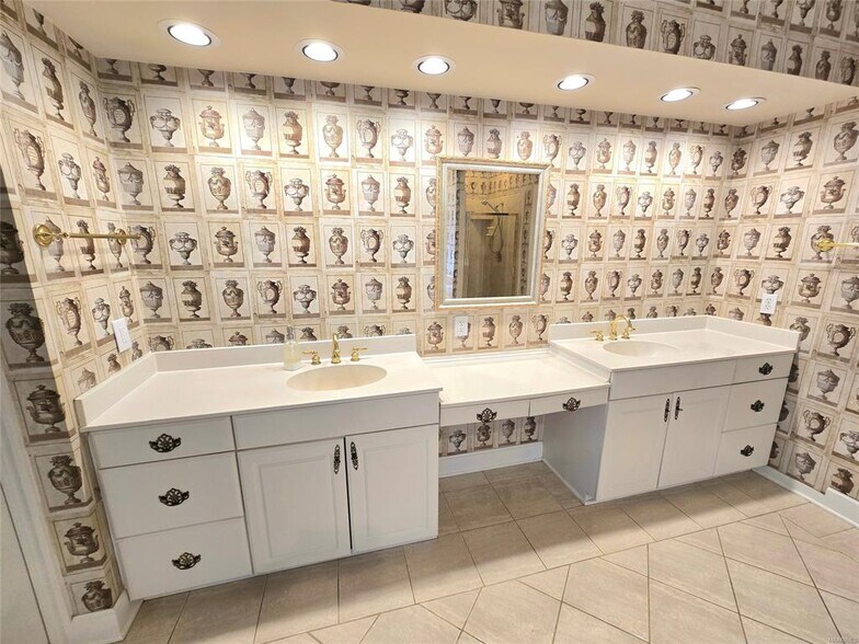 Building Photo - 8457 Chadburn Crossing