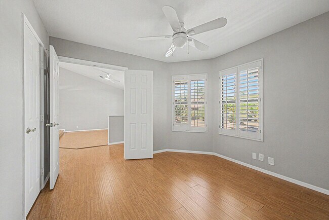 Building Photo - 5719 E St John Rd