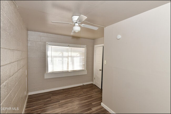 Building Photo - 3519 Douglas Ave