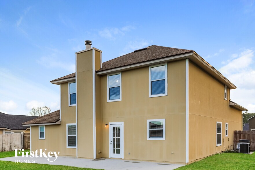 Building Photo - 1240 Loquat Ct