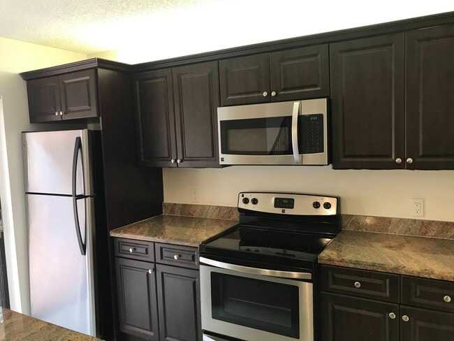 Building Photo - 233 Charter Way