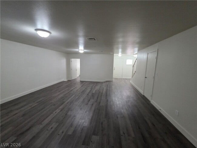 Building Photo - 3412 Townhouse Dr