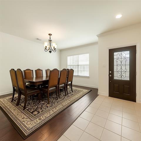 Building Photo - 601 Elm Creek Dr