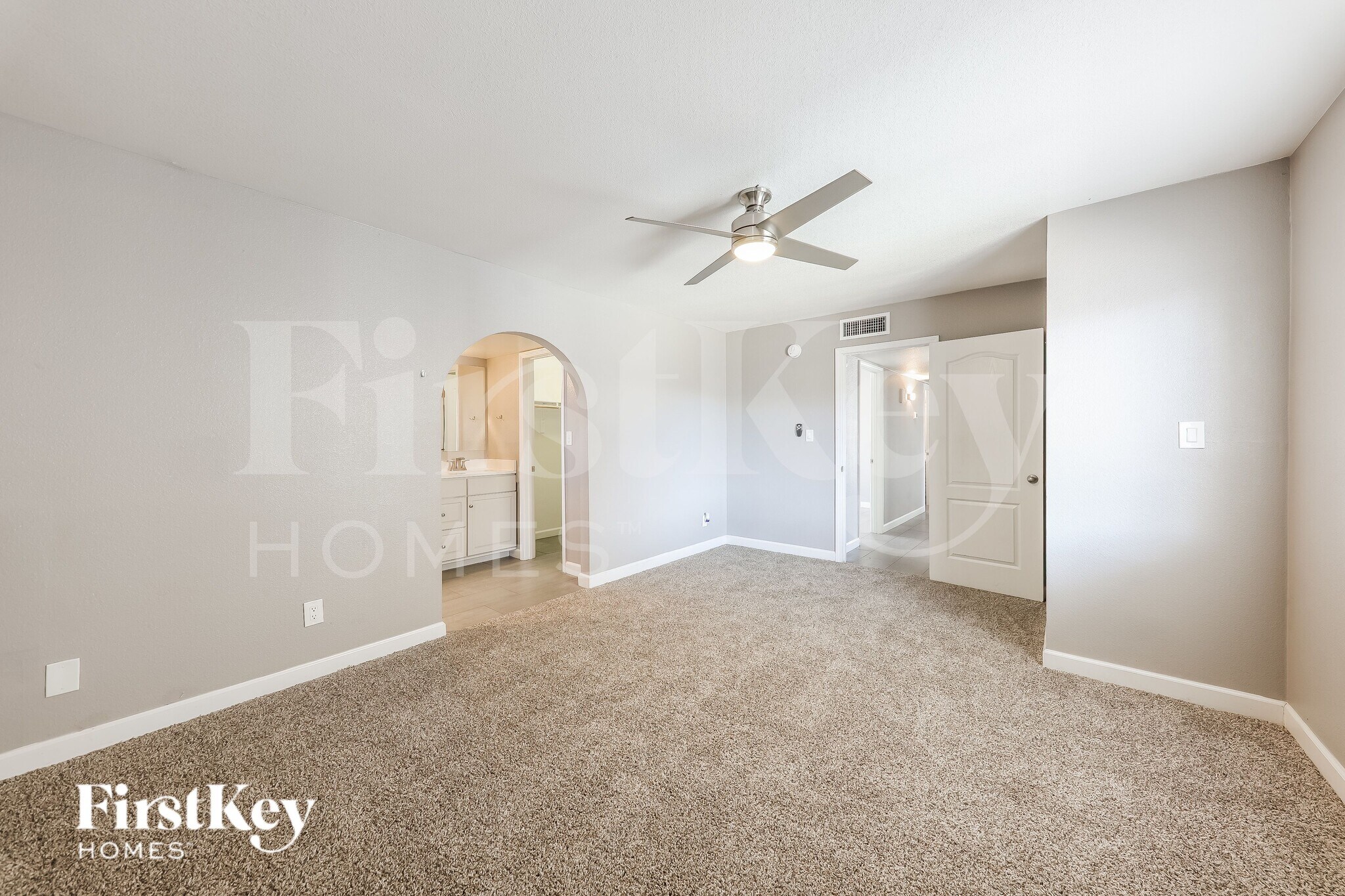 Building Photo - 4855 W North Ln