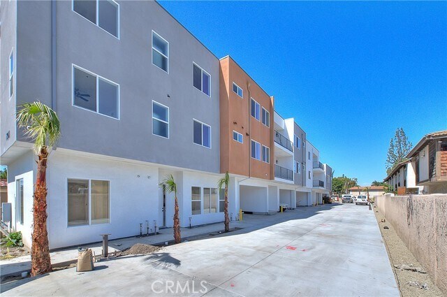 Primary Photo - 7341 9th St