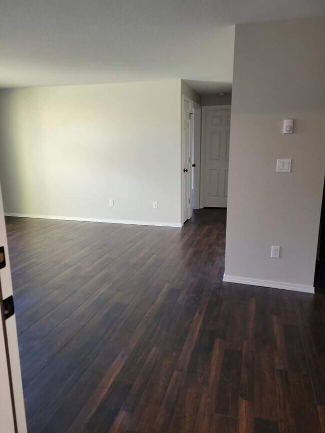 Diningroom - 1071 SE Kane Dr