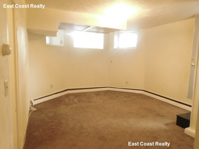 Building Photo - 230 Fuller St