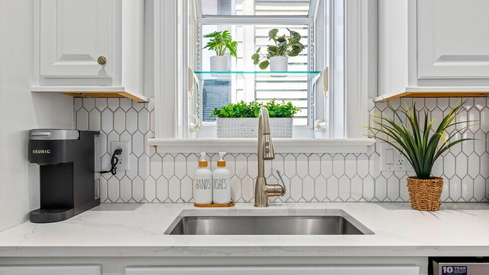 Building Photo - 54 Wesley Rd