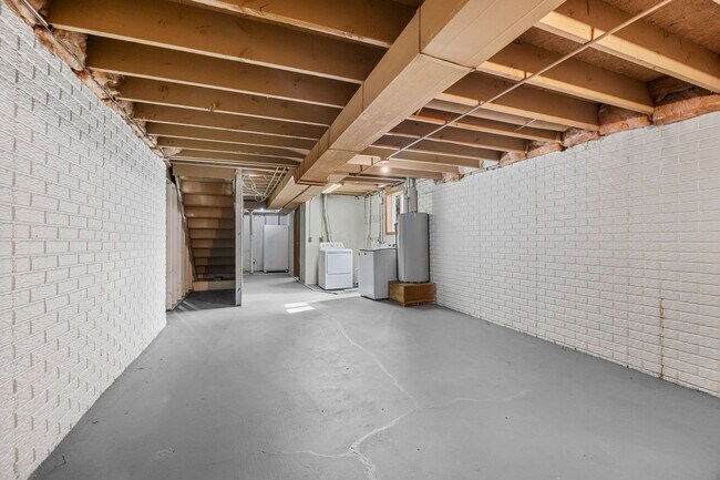 Building Photo - 3801 Pebble Ct