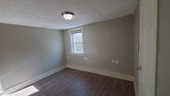 Building Photo - 23 Mechanic St