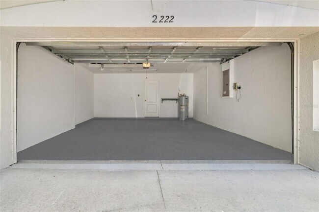 Building Photo - 2222 Roanoke Springs Dr