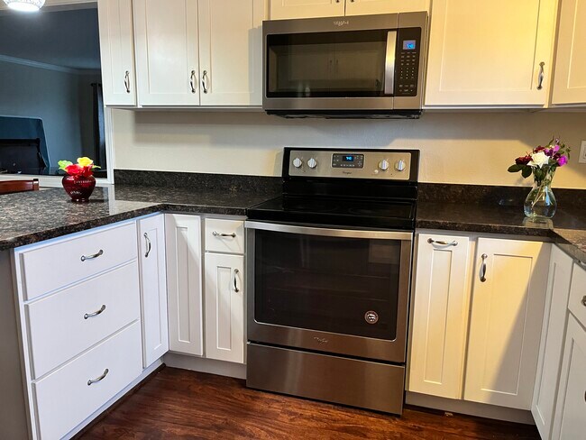 Building Photo - 3248 Fitzgerald Cir