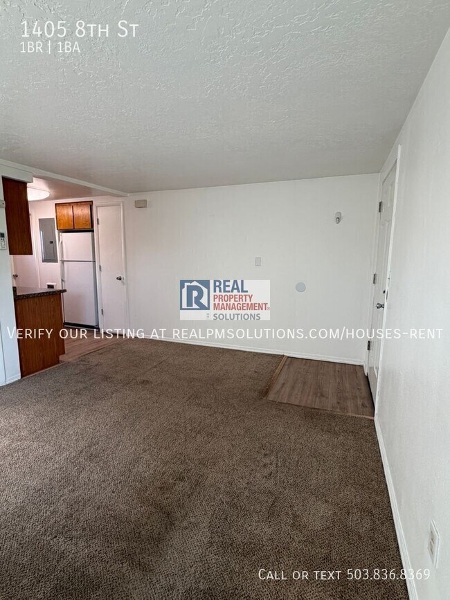 Building Photo - 1405 8th St