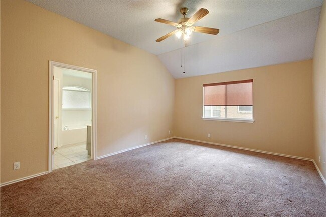 Building Photo - 16510 Denise Dr