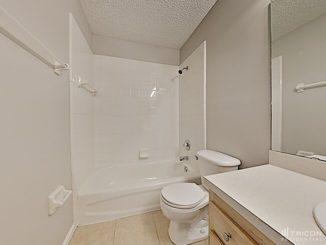 Building Photo - 2887 Tuscarora Tr