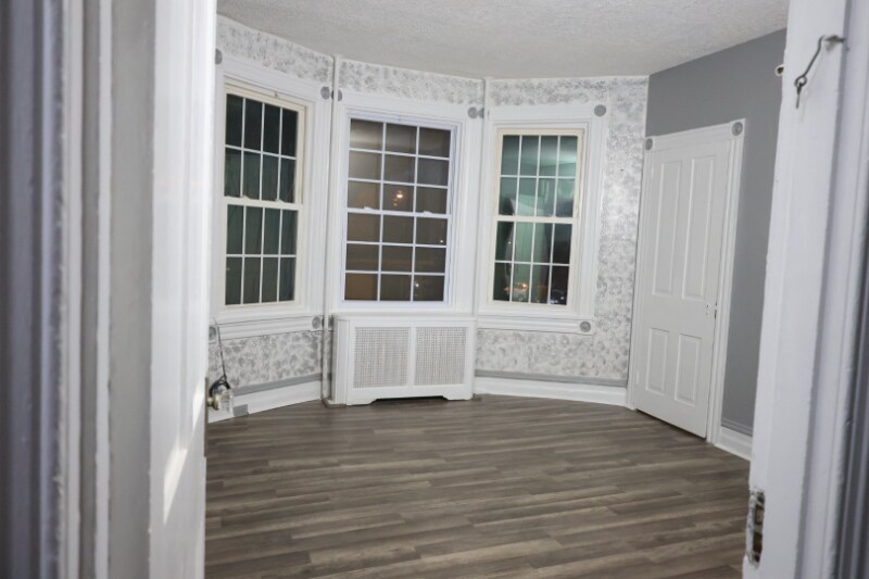 Building Photo - 745 N Front St