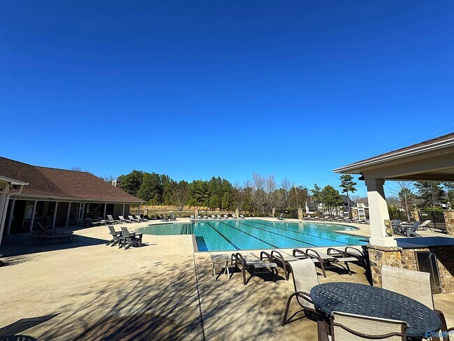 Building Photo - 1 Sylvias Wy