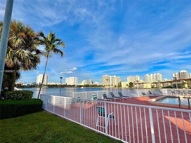 Building Photo - 3030 Marcos Dr