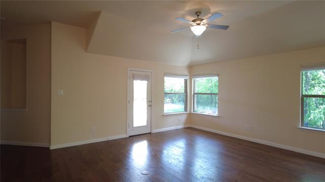 Building Photo - 300 Dorset Ct