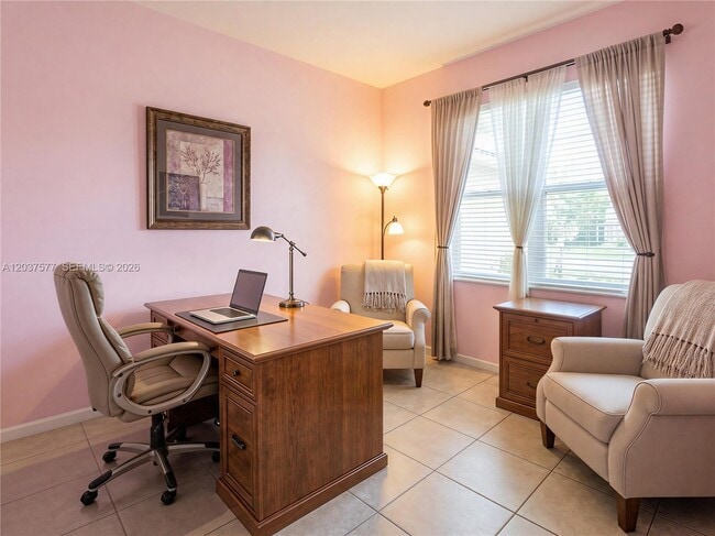 Building Photo - Southwest 136th Place, Miami, FL 33175 - 3 BR 2 BA townhouse