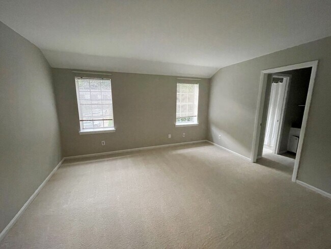 Building Photo - 4301 Little River Rd