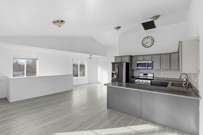 Building Photo - 3465 Avenue C