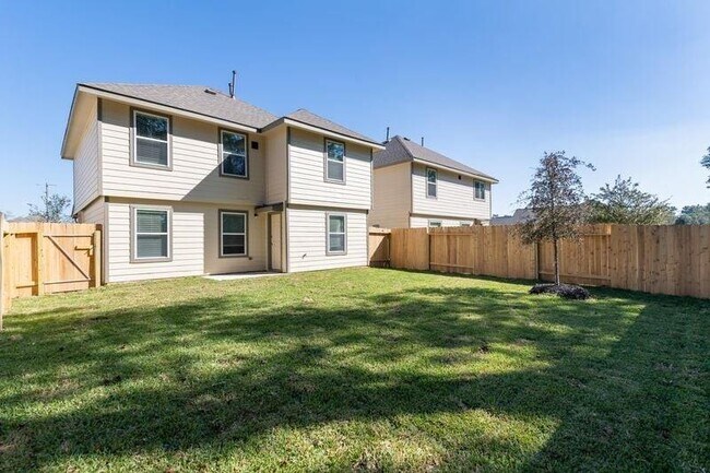 Building Photo - 2535 N Lina Ct