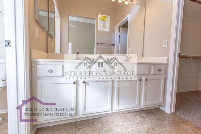 Building Photo - 3533 W Sousa Ct