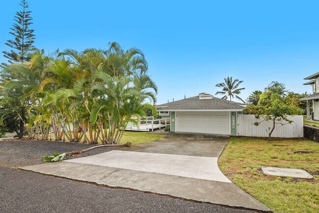 Building Photo - 73-4338-4338 Koi Koi St