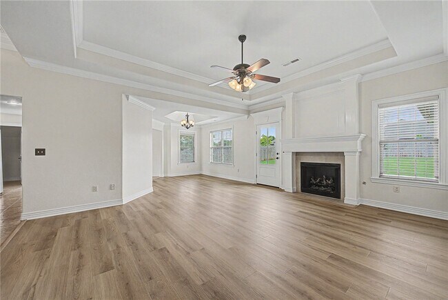 Building Photo - 208 McDaniel St