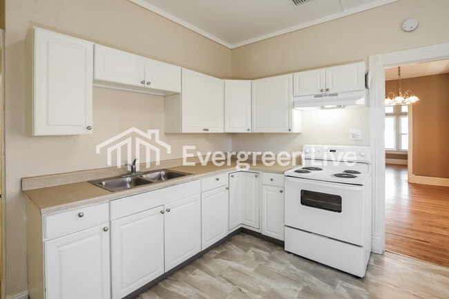 Building Photo - 4215 Grant St