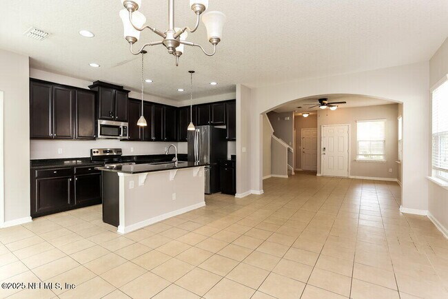 Building Photo - 497 Deercroft Ln