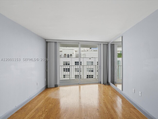 Building Photo - 1228 West Dr