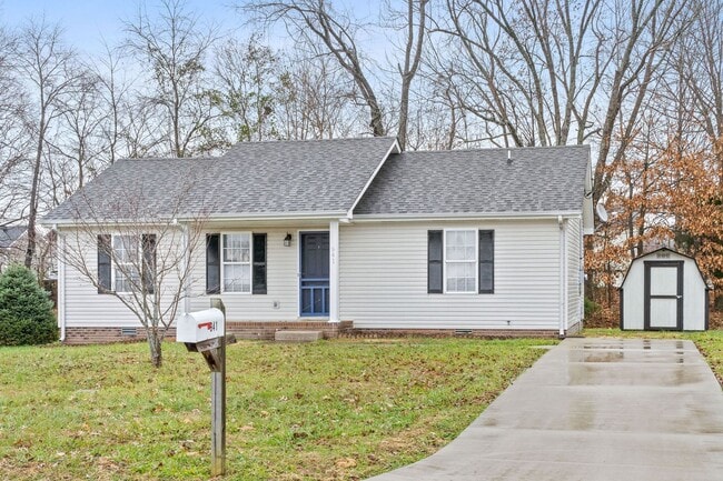 Building Photo - 941 Crabapple Ln