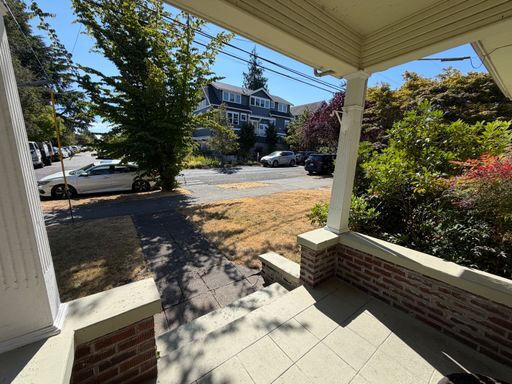 Building Photo - Charming & Historic Queen Anne Home - 1 Bedroom with Tons of Bonus Space!