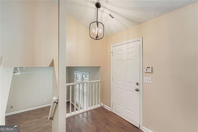 Building Photo - 6543 Alford Way