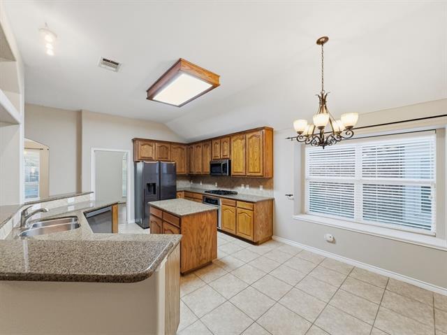 Building Photo - 11250 Luckenbach Dr