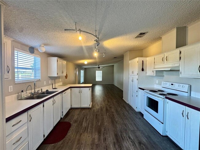 Building Photo - 3713 Smith Ryals Rd