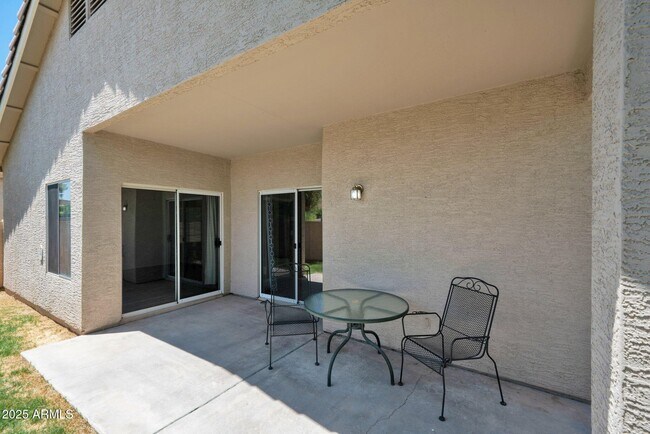 Building Photo - 2917 E Nisbet Ct