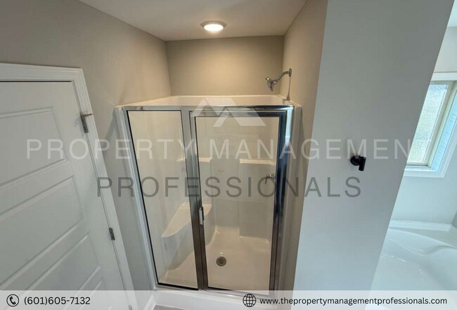 Building Photo - 563 Patrick Farms Dr