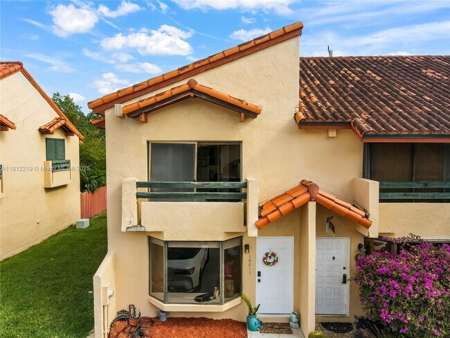 Primary Photo - 10011 SW 77th Ct