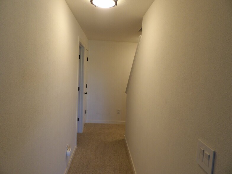 Building Photo - 9307 Prairie Clover Dr