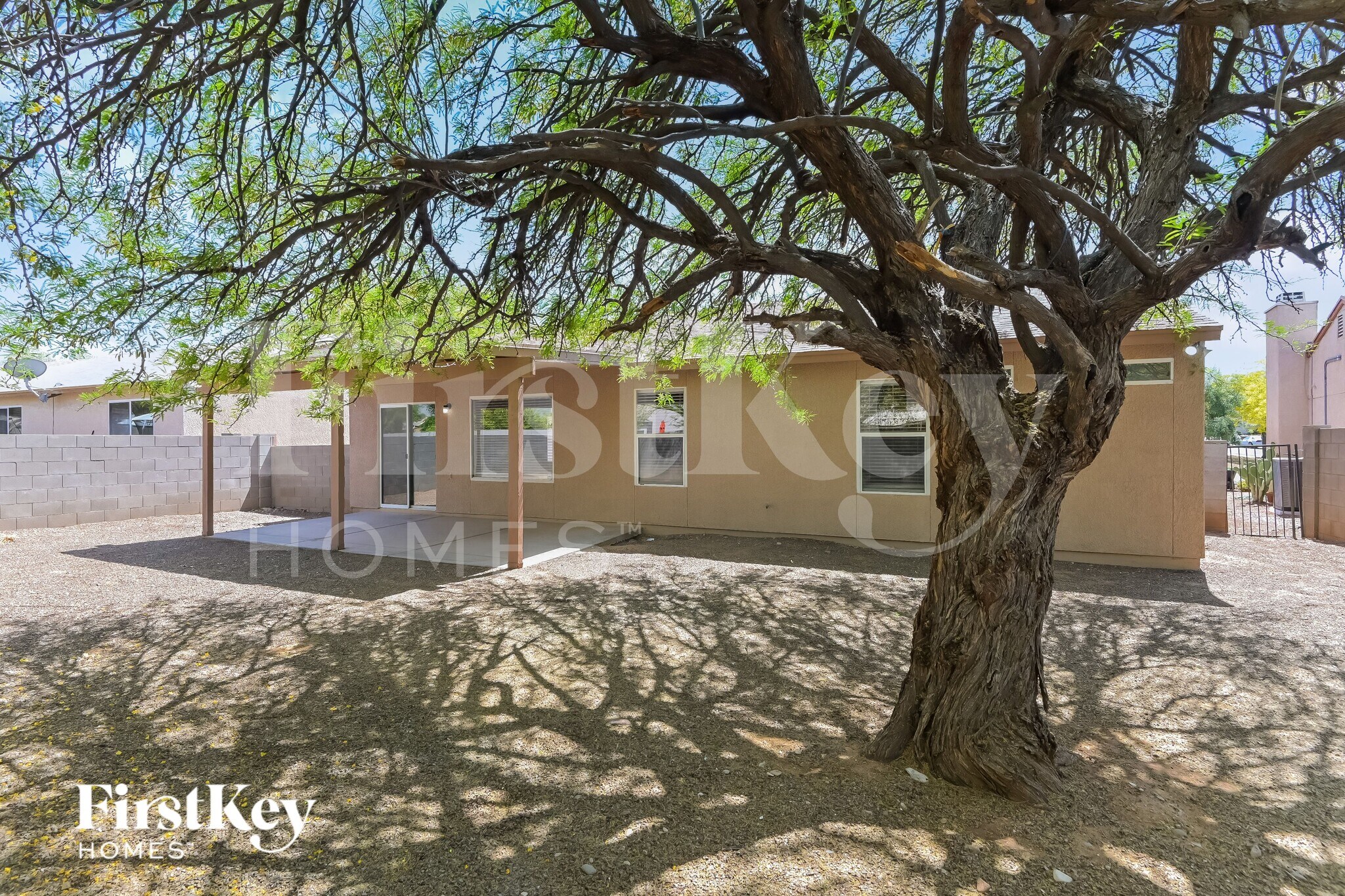 Building Photo - 4099 S Apache Well Dr