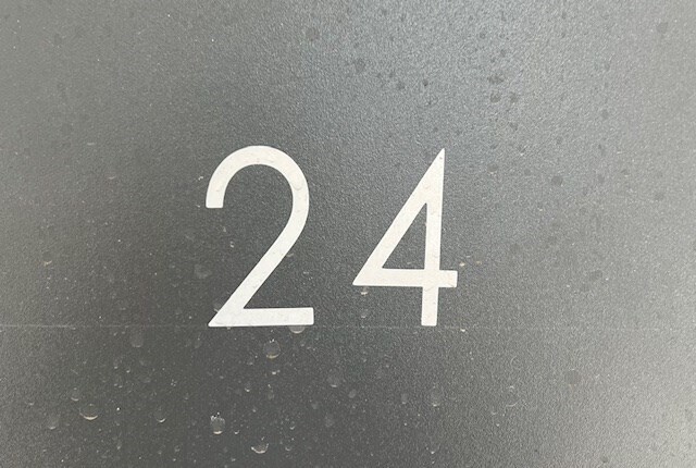 Building Photo - 24 Harlem St