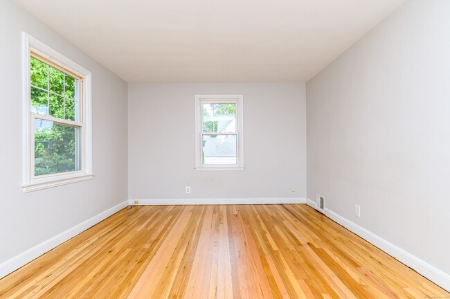 Building Photo - 51 Fortuna Dr
