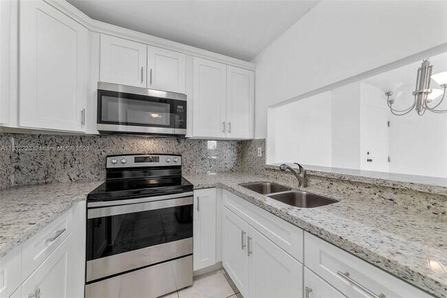 Building Photo - 11715 SW 18th St