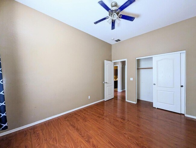 Building Photo - 3310 W Latona Rd