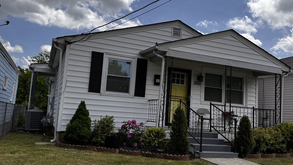 Primary Photo - 3156 Lawson St