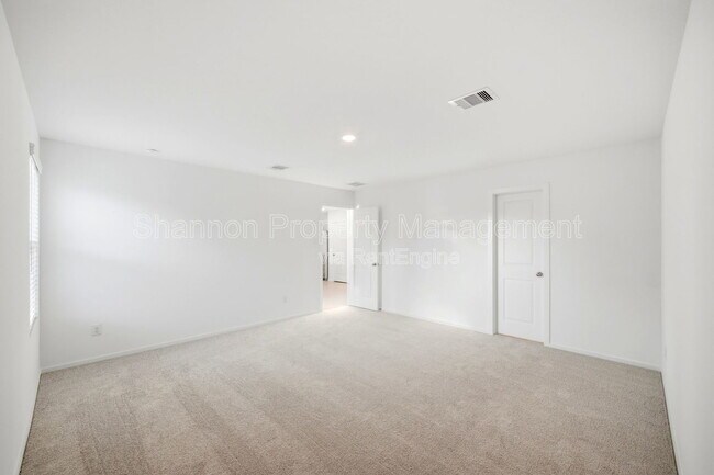 Building Photo - 25585 Rose Creek Dr