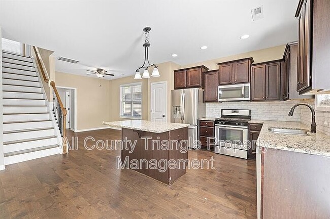 Building Photo - 40 Balboa Pkwy